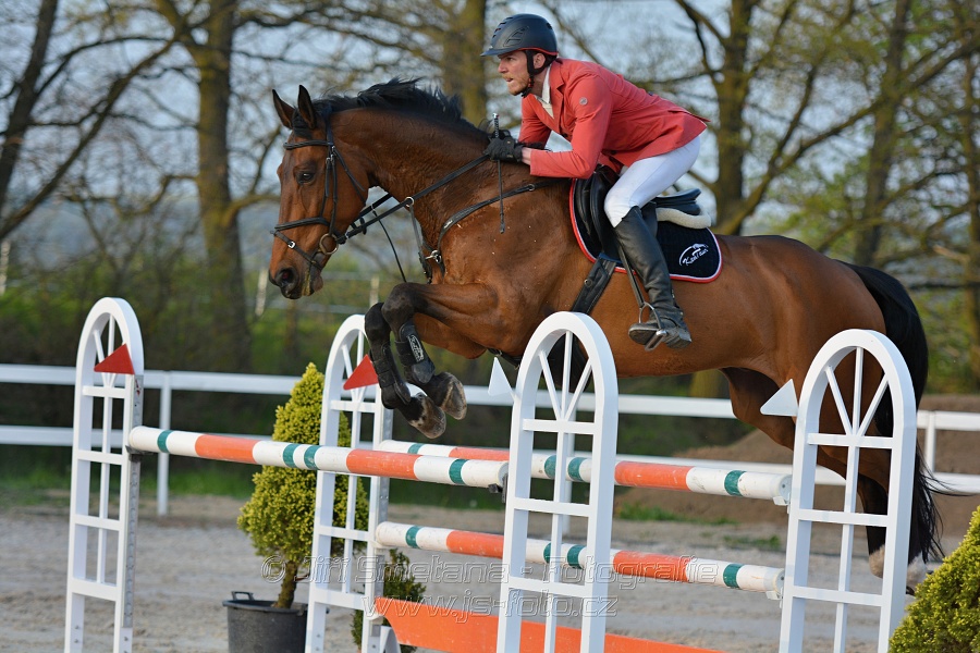 Skoková soutěž stupně „S*“ s návazným rozeskaková$