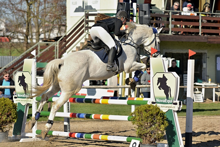 Skoková soutěž „Stupňovaná obtížnost do 100 cm“