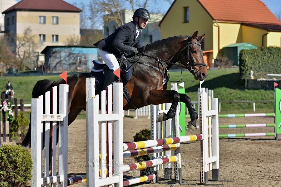 Skoková soutěž „Stupňovaná obtížnost do 100 cm“