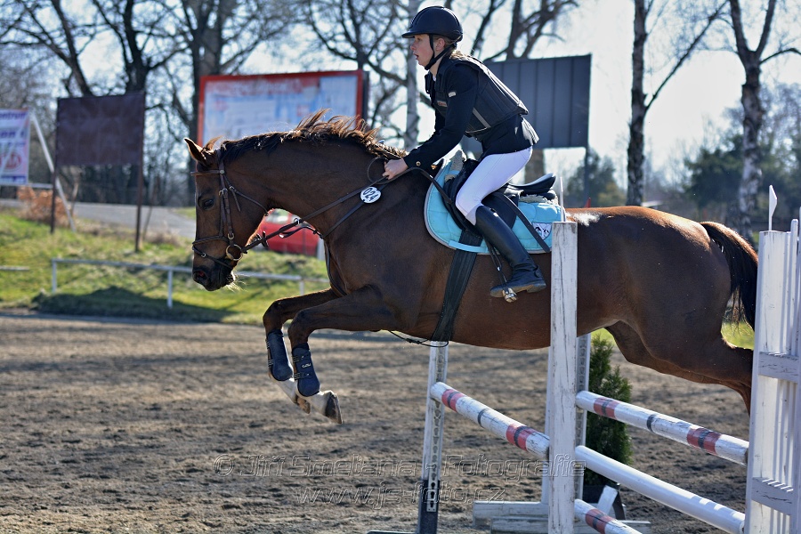 Skoková soutěž „Stupňovaná obtížnost do 100 cm“