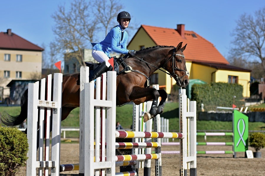 Skoková soutěž „Stupňovaná obtížnost do 100 cm“