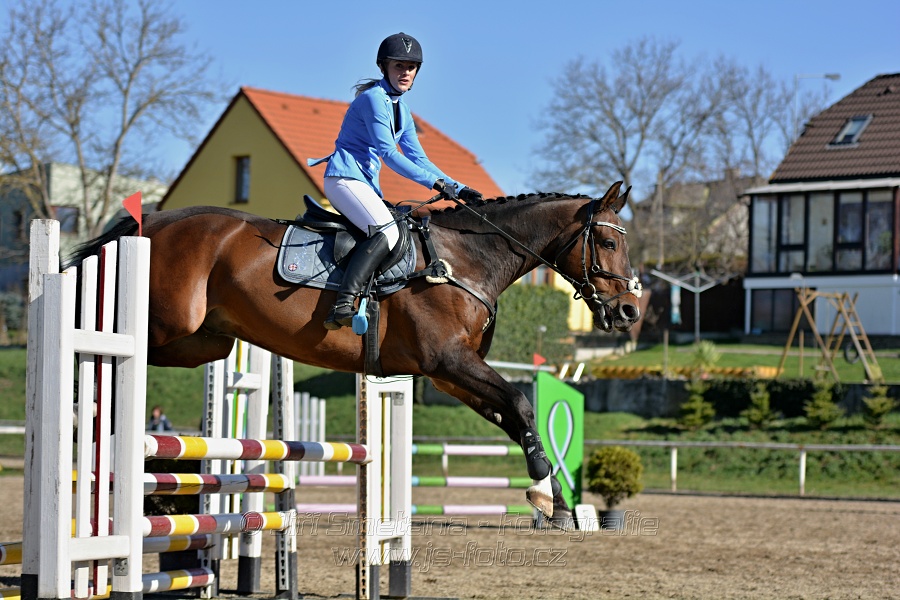Skoková soutěž „Stupňovaná obtížnost do 100 cm“