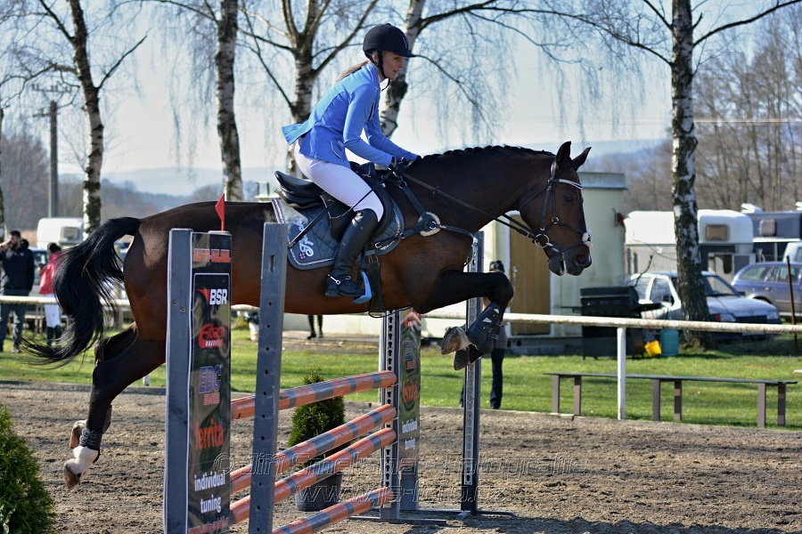 Skoková soutěž „Stupňovaná obtížnost do 100 cm“