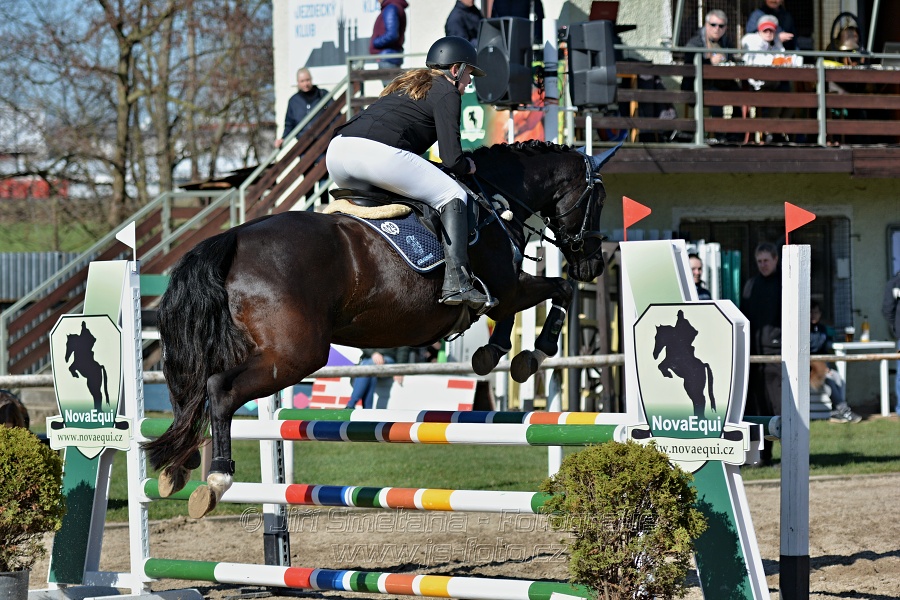 Skoková soutěž „Stupňovaná obtížnost do 100 cm“