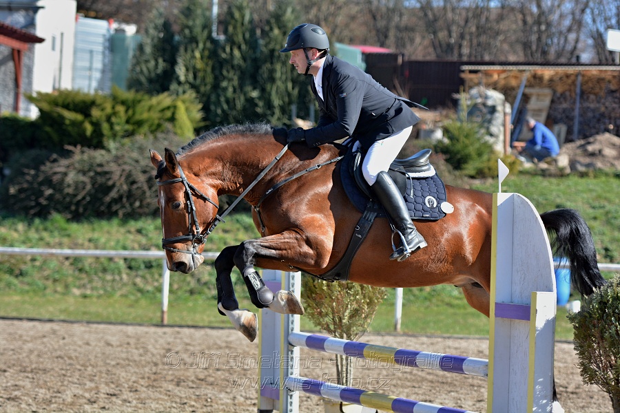 Skoková soutěž „Stupňovaná obtížnost do 100 cm“